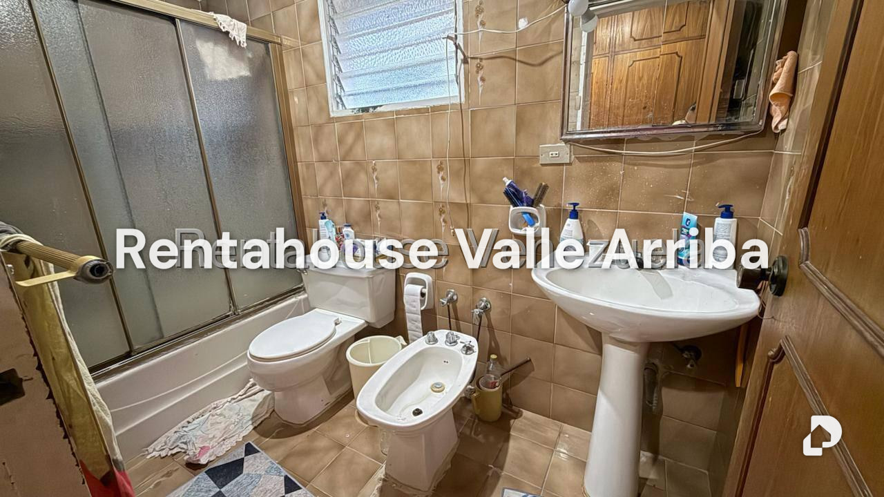 Casa en Alto Prado, Caracas – 22
