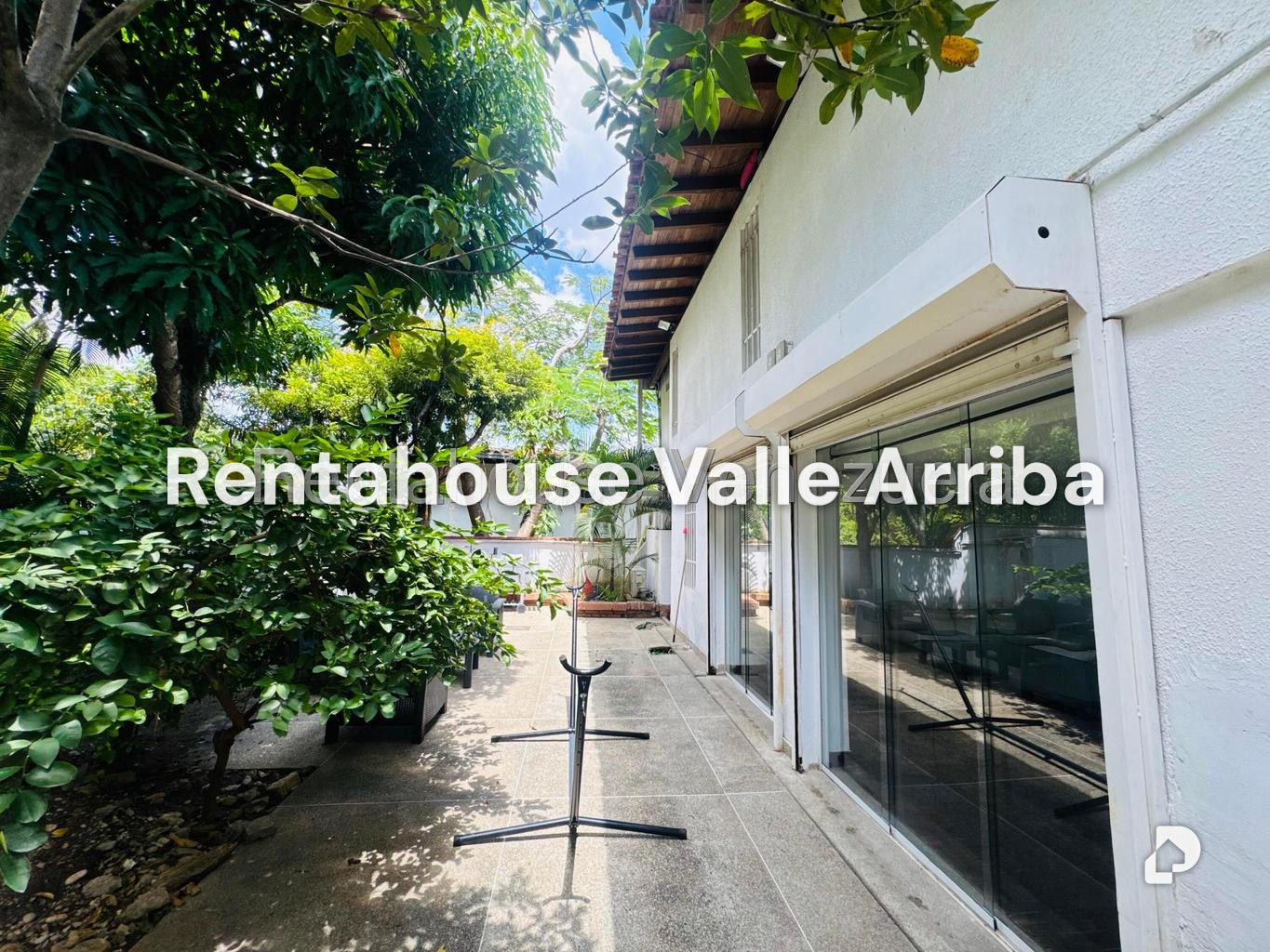 Casa en Santa Fe Norte, Caracas – 23