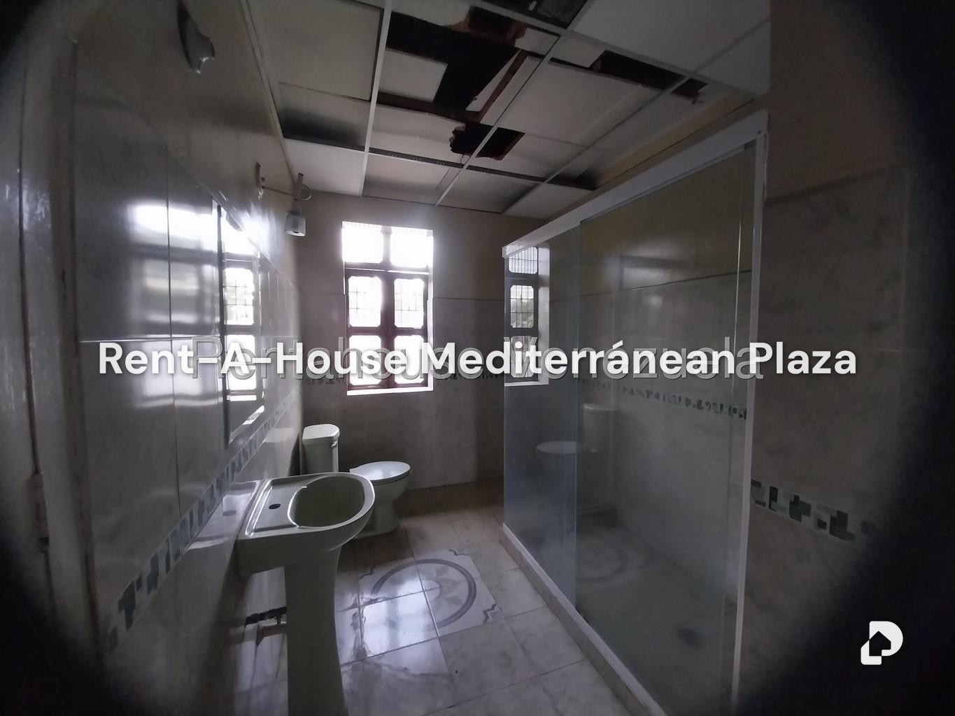 Local comercial en Avenida Bolivar Norte, Valencia – 14
