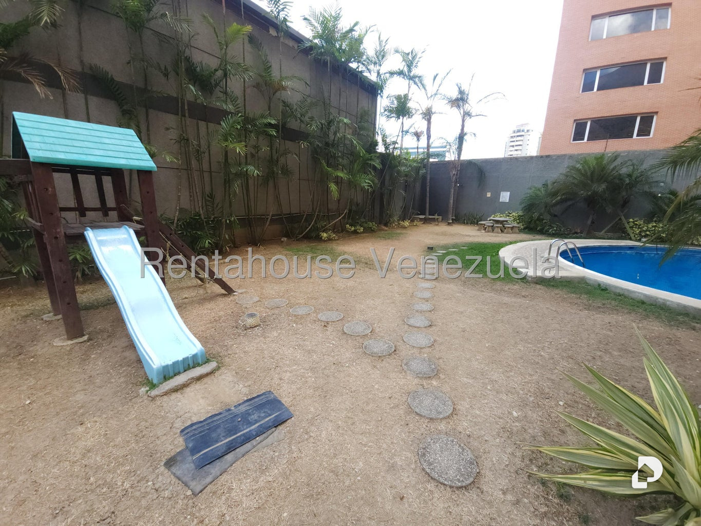 Apartamento en Los Dos Caminos, Caracas – 23