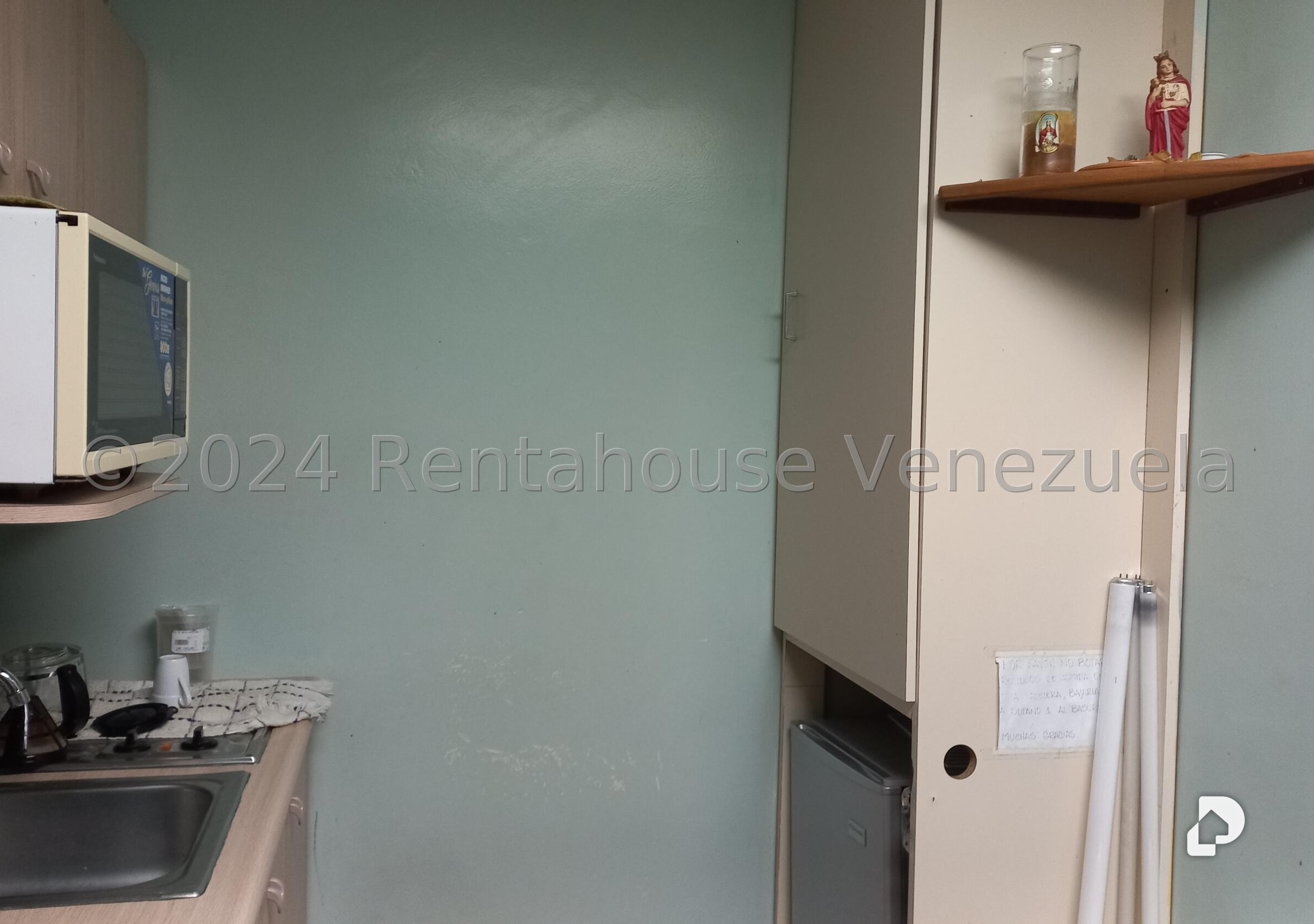 Oficina en Las Mercedes, Caracas – 9