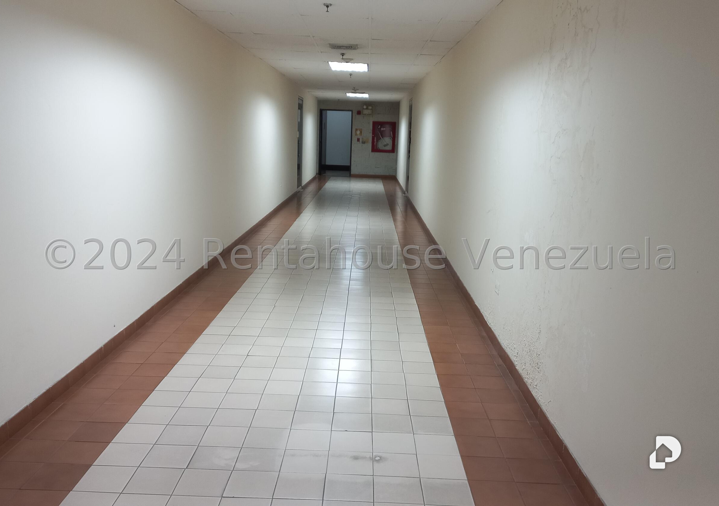 Oficina en Las Mercedes, Caracas – 10