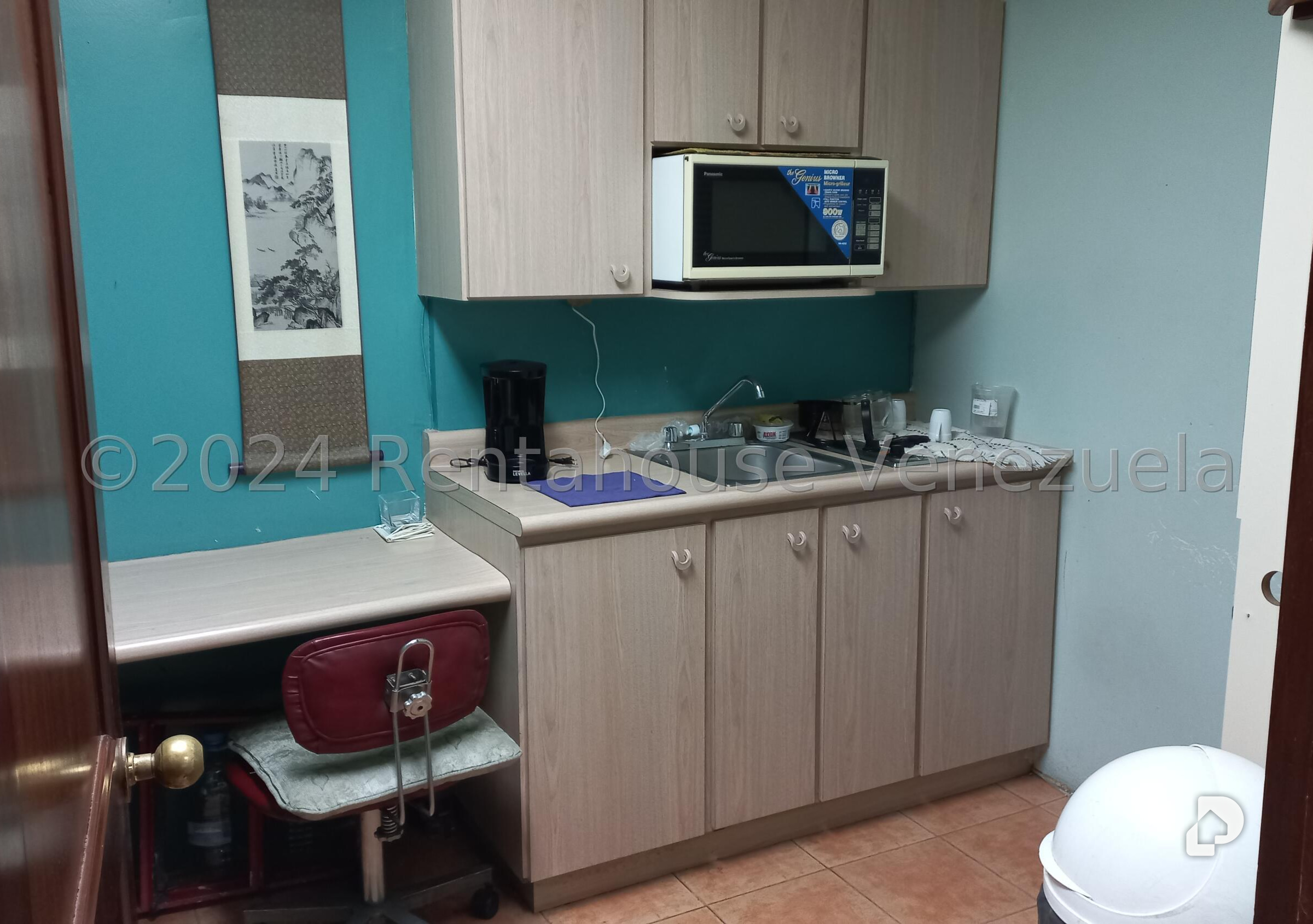 Oficina en Las Mercedes, Caracas – 6
