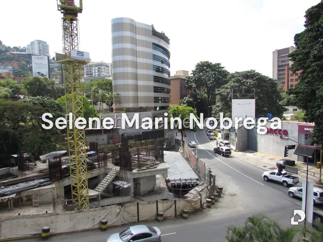 Oficina en Las Mercedes, Caracas – 22
