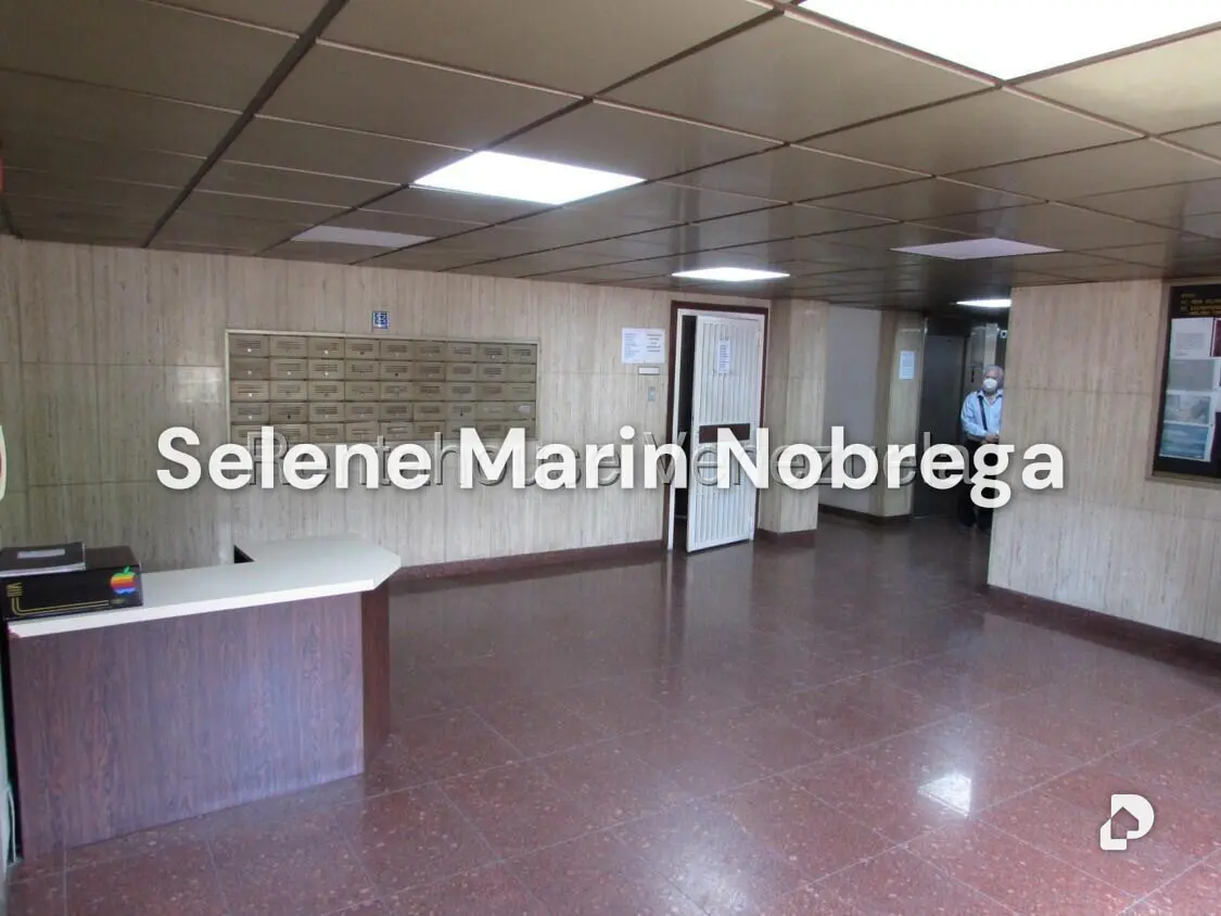 Oficina en Las Mercedes, Caracas – 3