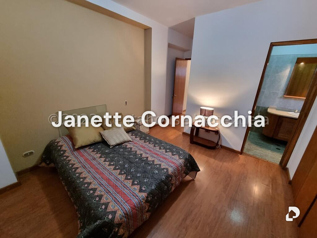 Apartamento en Campo Alegre, Caracas – 13