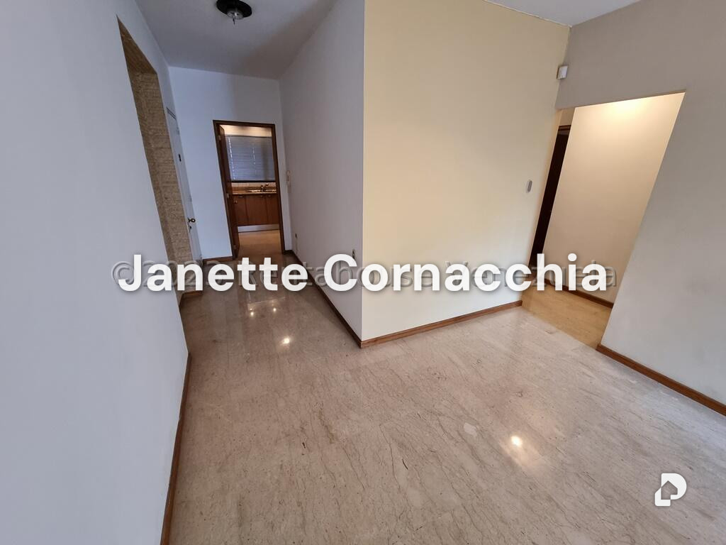 Apartamento en Campo Alegre, Caracas – 6