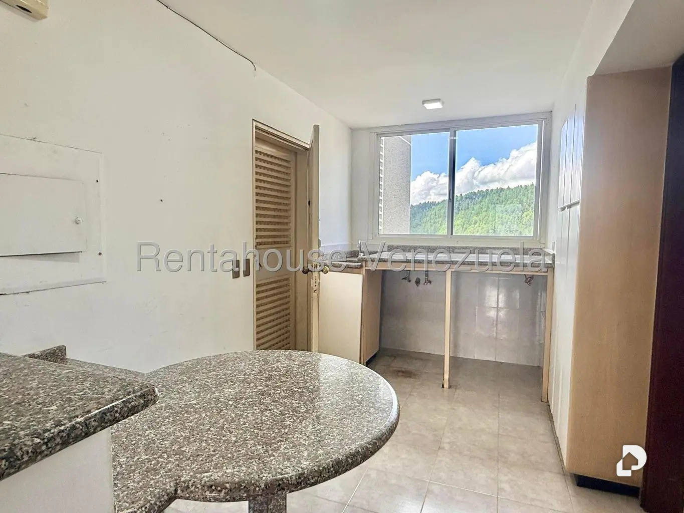 Apartment in Manzanares, Caracas – 36