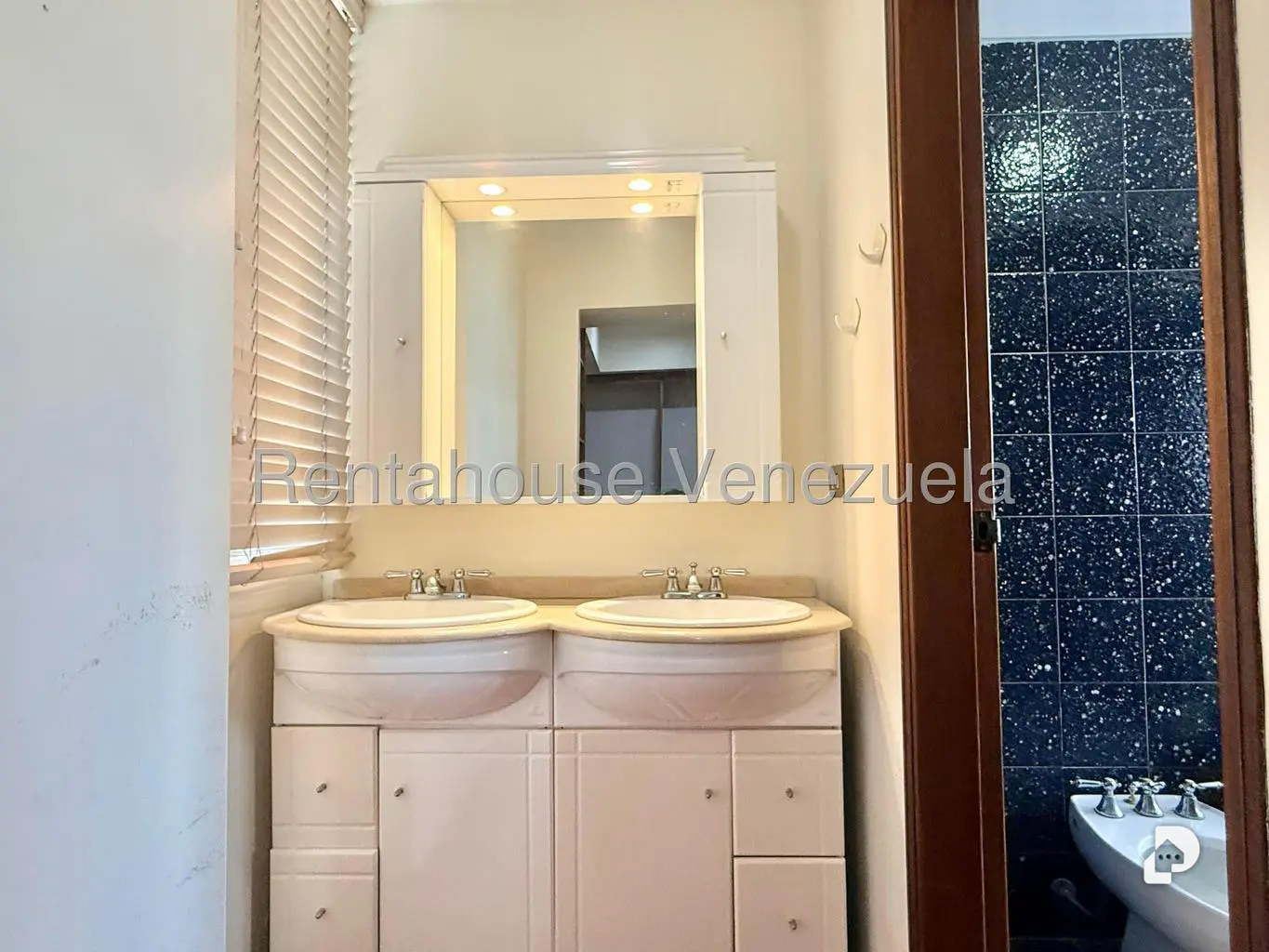 Apartment in Manzanares, Caracas – 50