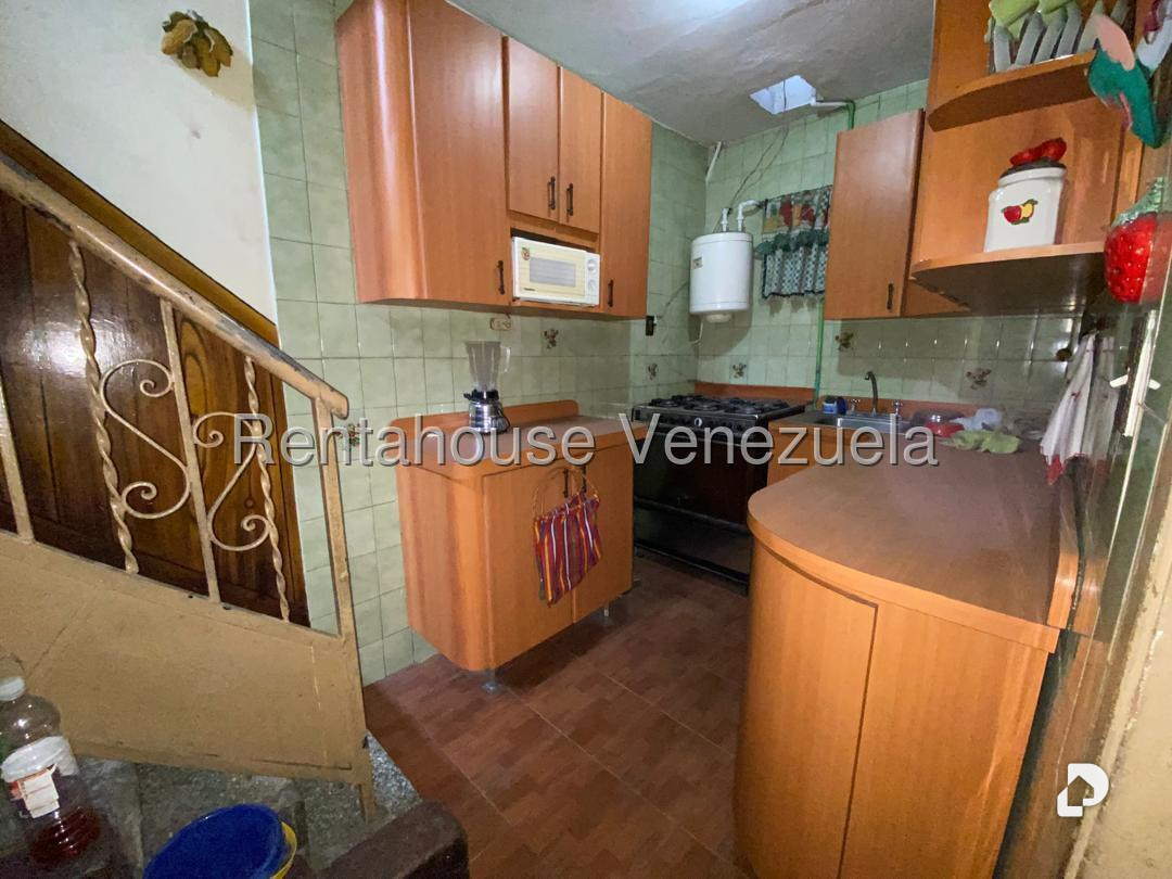 Casa en Catia, Caracas – 14