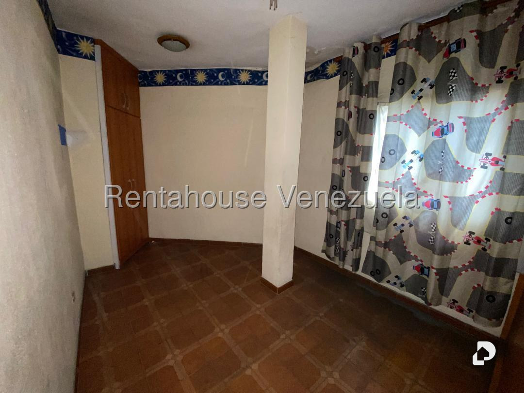 Casa en Catia, Caracas – 15
