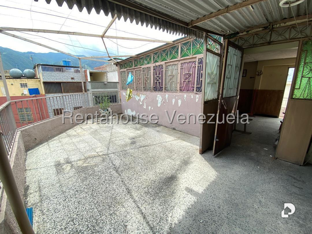 Casa en Catia, Caracas – 17