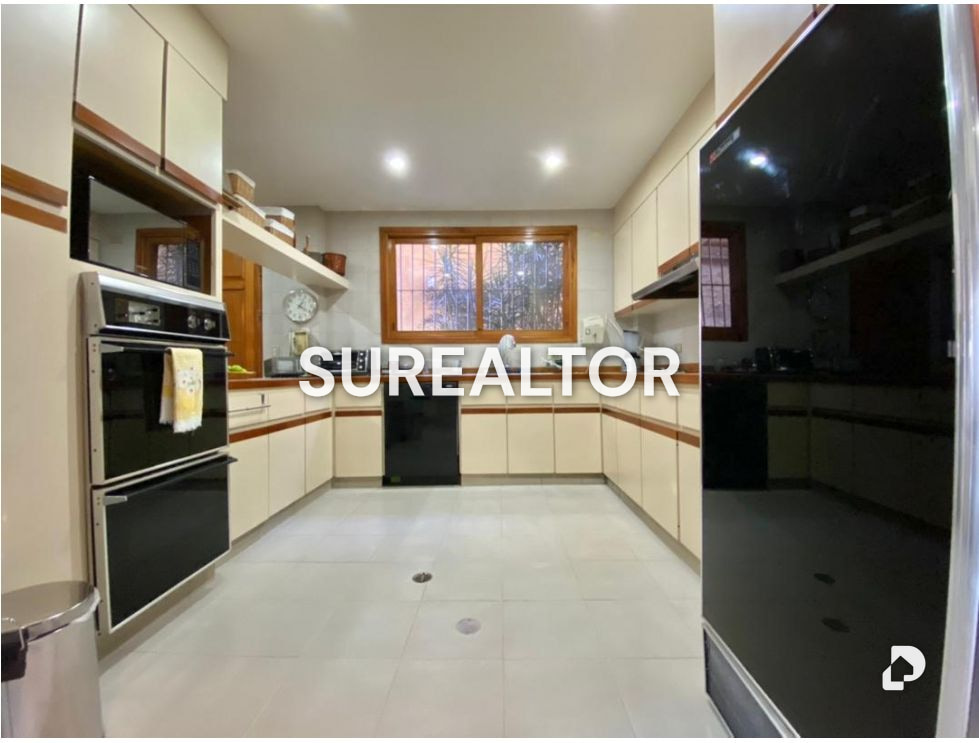 Casa en Alto Hatillo, Caracas – 12