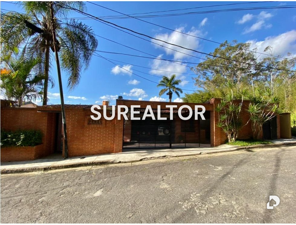 Casa en Alto Hatillo, Caracas – 30