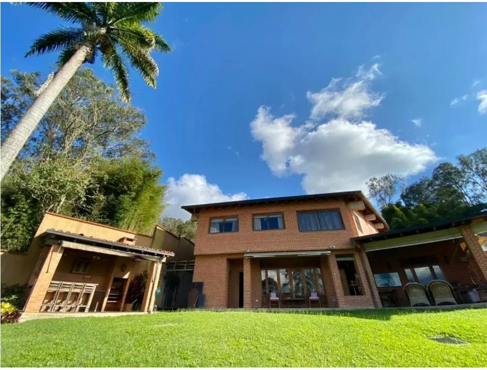 Casa en Alto Hatillo, Caracas - 1