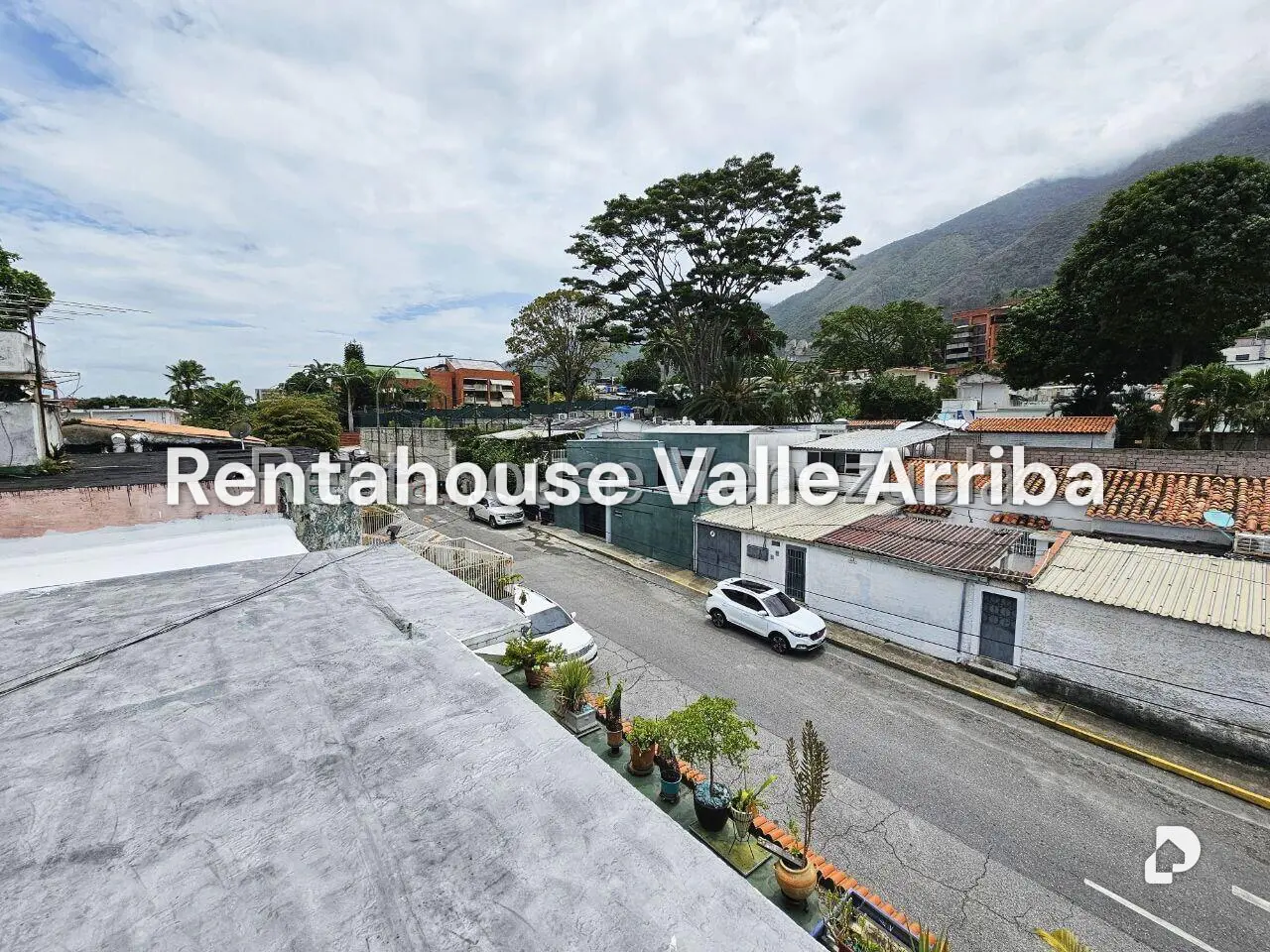 Local comercial en Los Palos Grandes, Caracas – 19