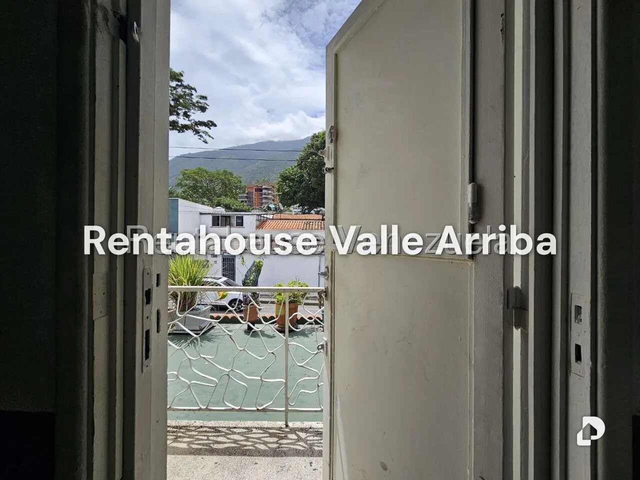 Local comercial en Los Palos Grandes, Caracas – 13