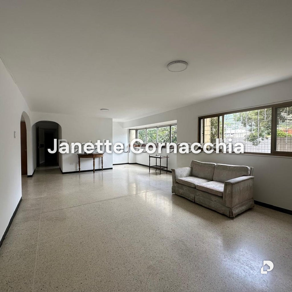 Apartamento en La Florida, Caracas – 13