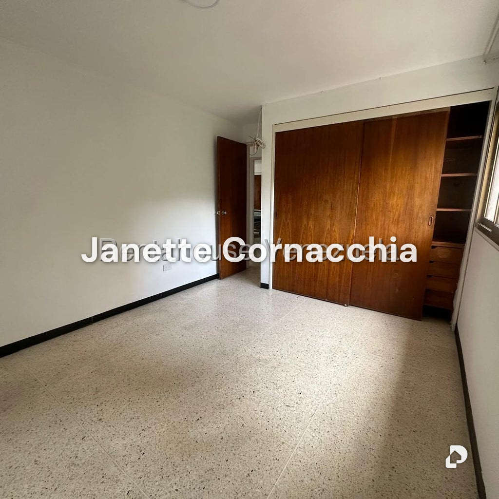 Apartamento en La Florida, Caracas – 20