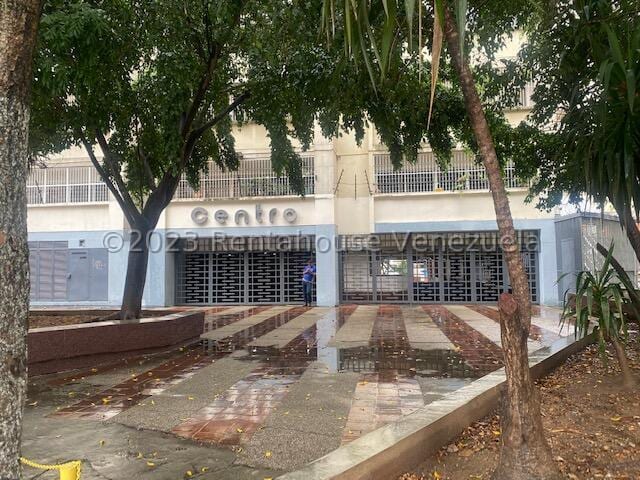 Local comercial en Los Dos Caminos, Caracas - 1