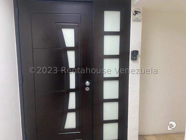 Local comercial en Los Dos Caminos, Caracas – 3