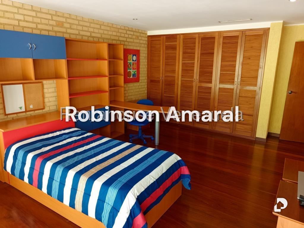 Casa en Oripoto, Caracas – 26