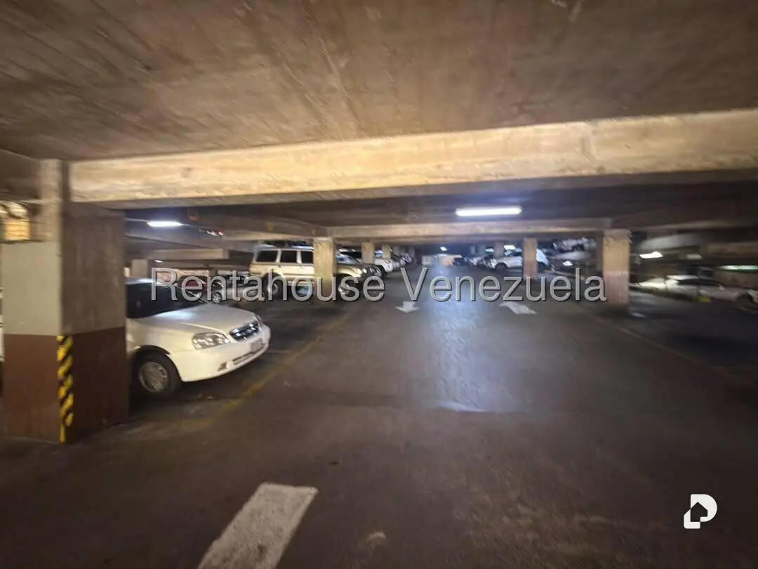 Apartamento en Santa Fe Norte, Caracas – 28