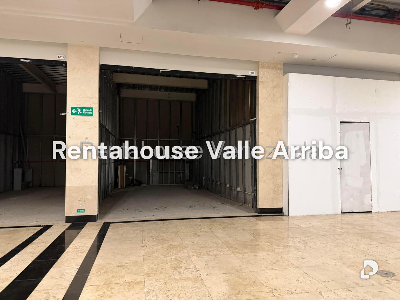 Local comercial en Cerro Verde, Caracas – 6