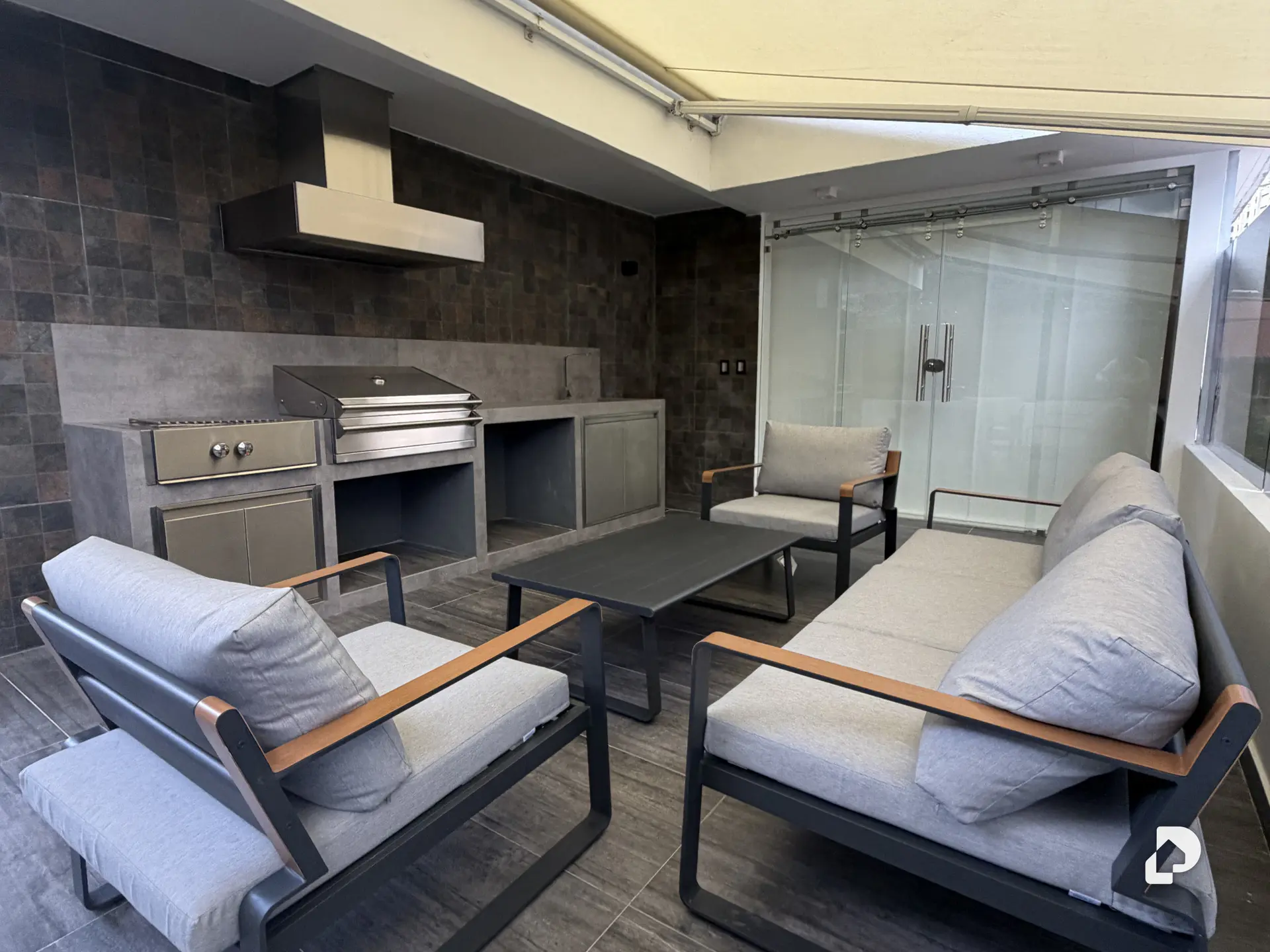 Apartamento en Las Mercedes, Caracas – 14