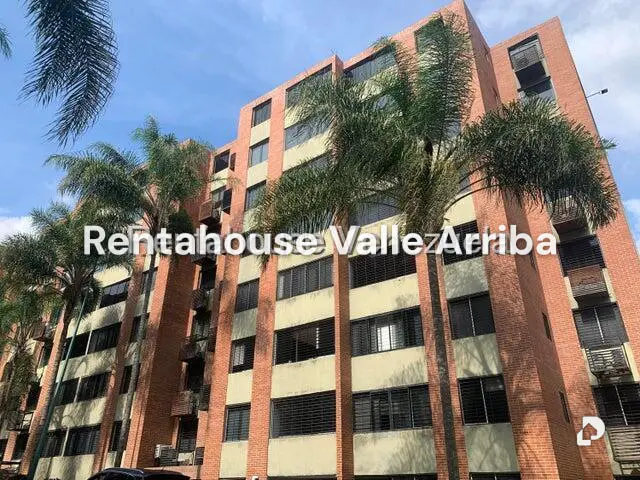 Apartamento en Los Naranjos Humboldt, Caracas – 1