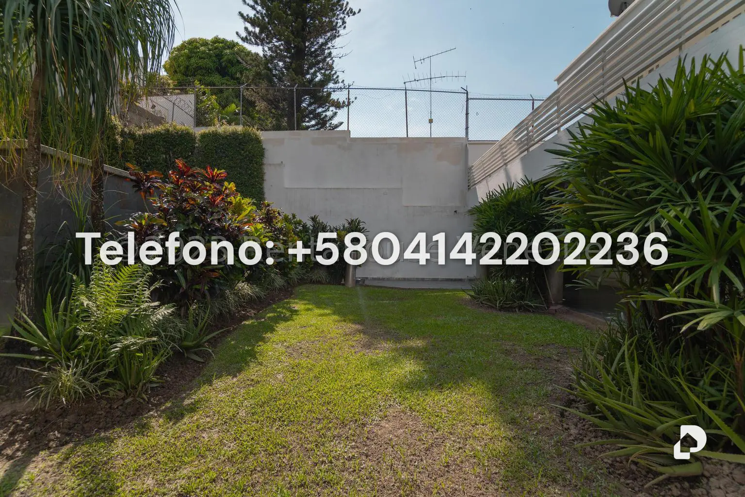 Casa en Prados del Este, Caracas – 24