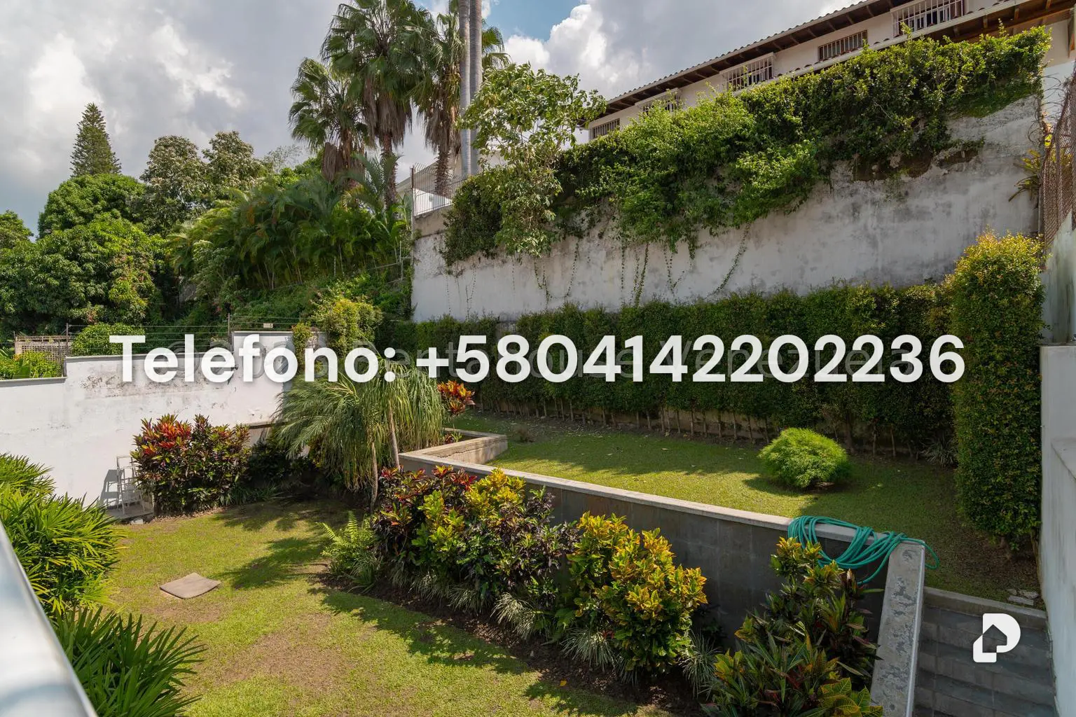 Casa en Prados del Este, Caracas – 25
