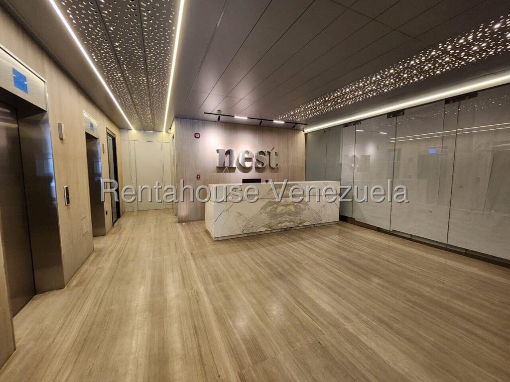 Oficina en Las Mercedes, Caracas - 1