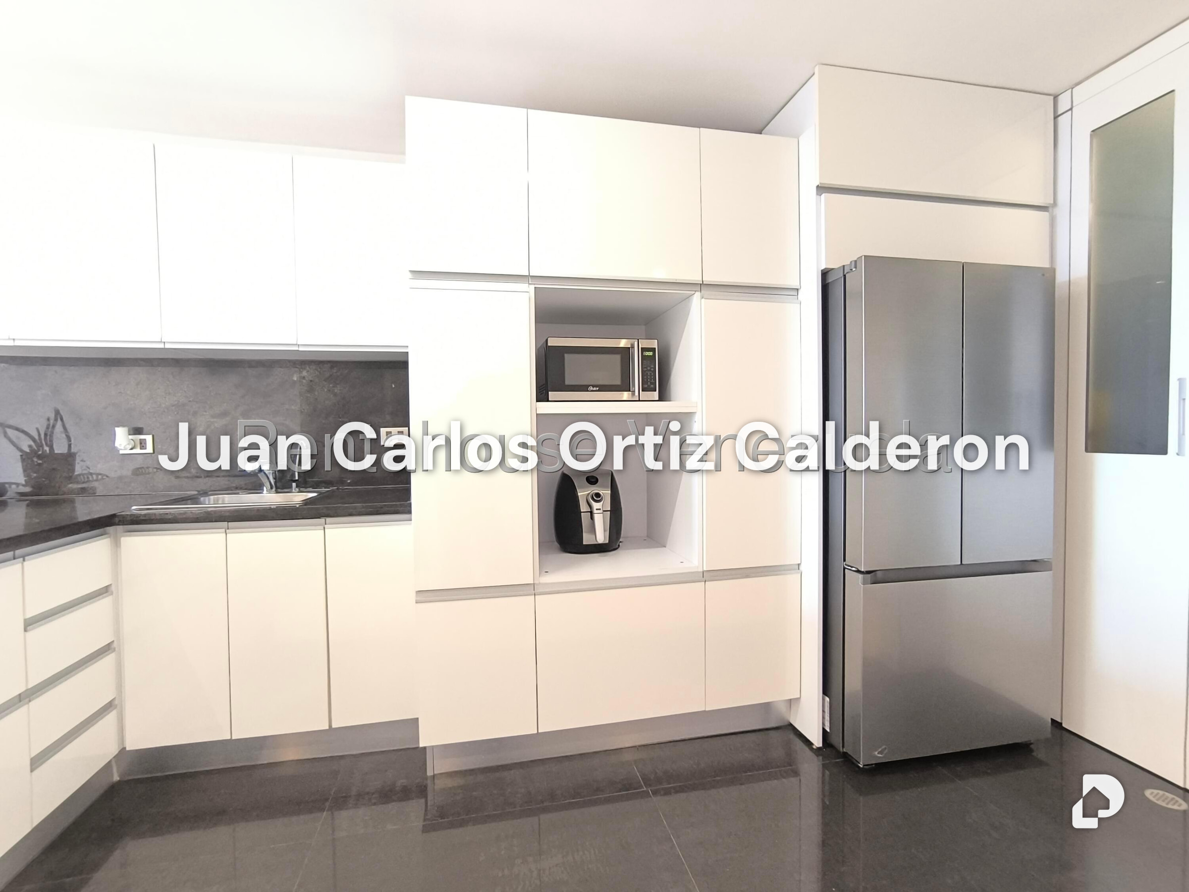 Apartment in Colinas de La Tahona, Caracas – 3