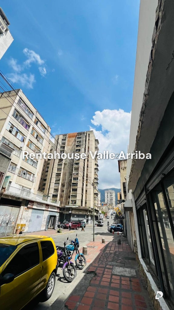 Local comercial en Parroquia La Candelaria, Caracas – 16