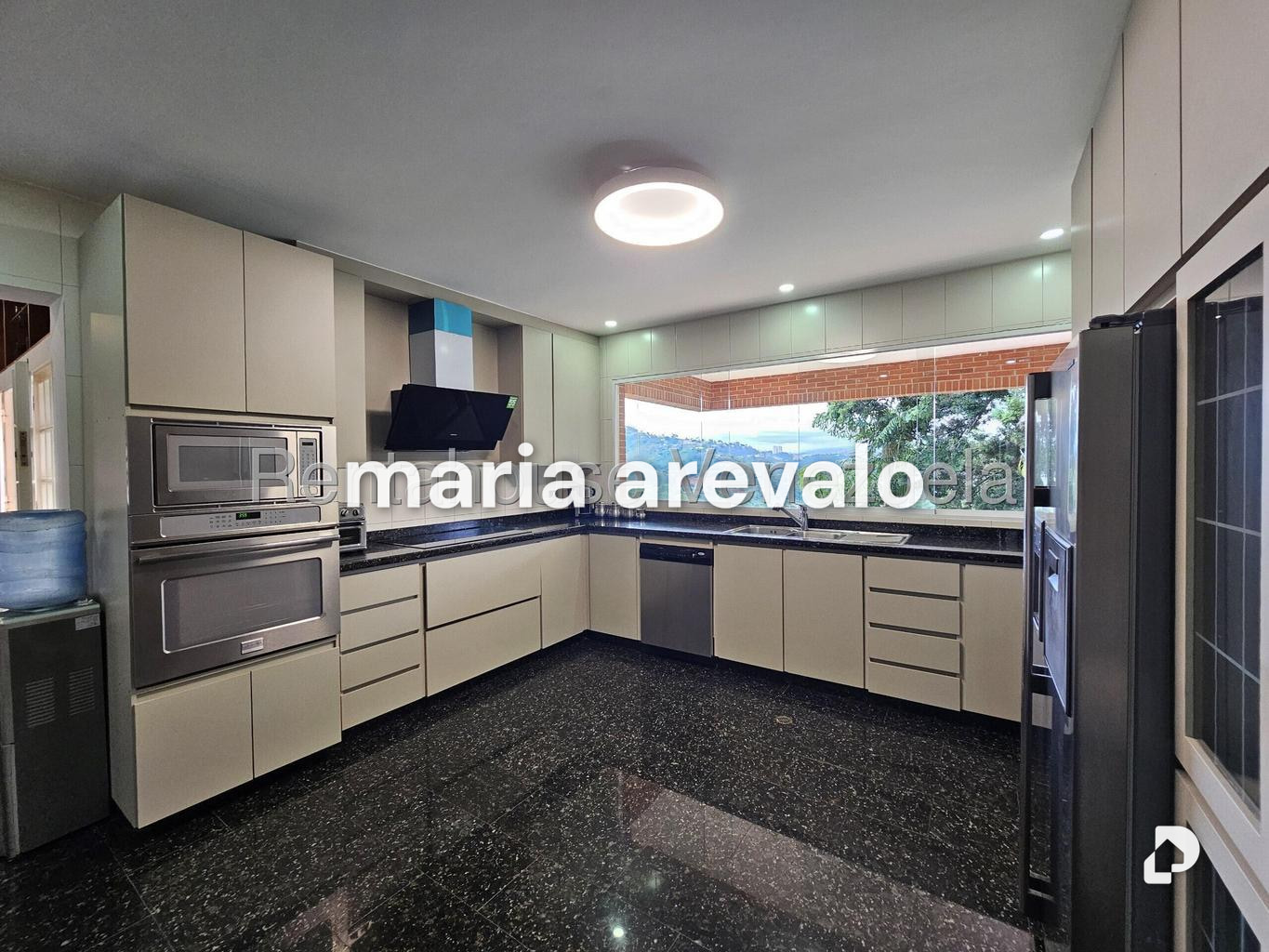 Casa en Macaracuay, Caracas – 11