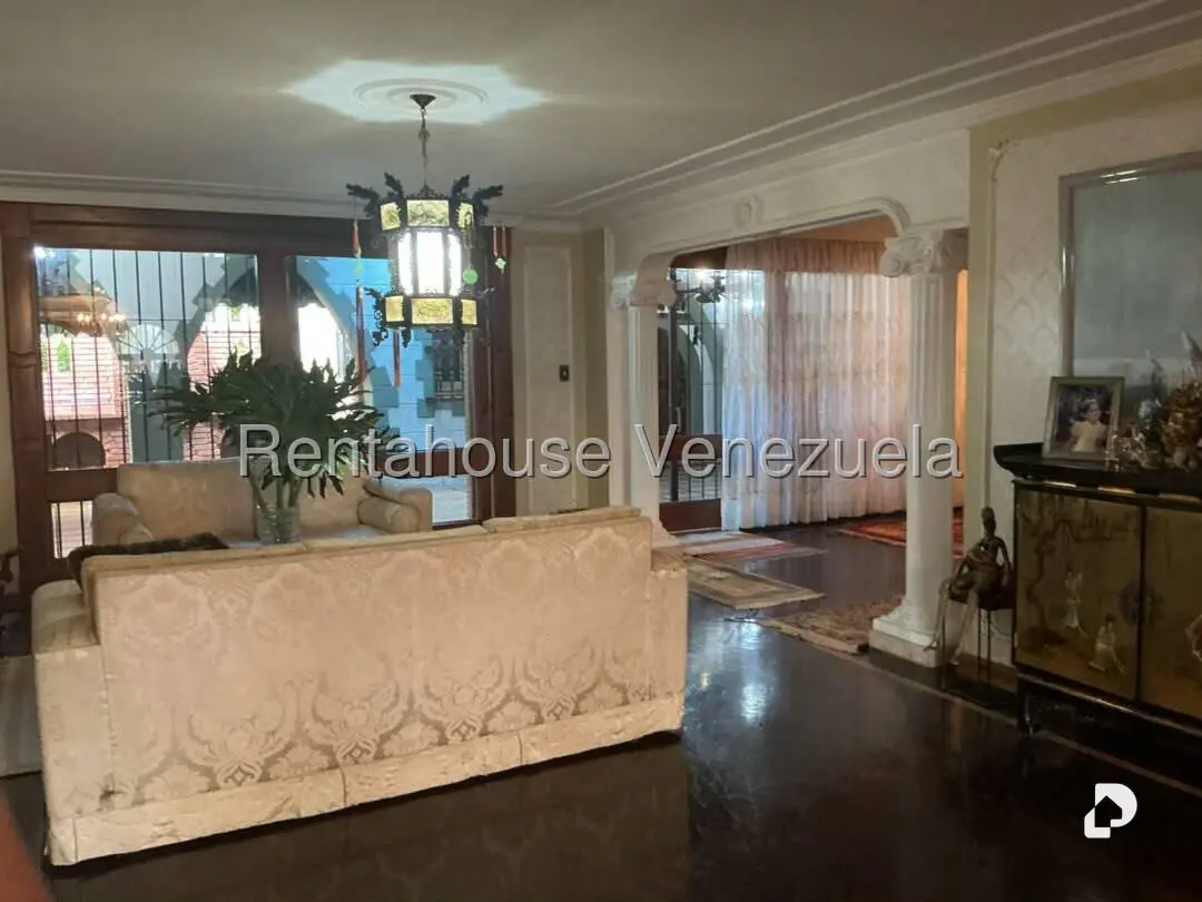 Casa en La Trinidad, Caracas – 10