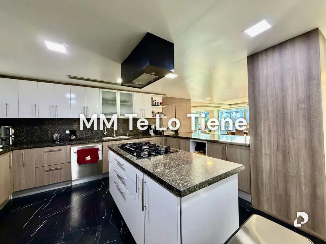 Penthouse en Los Naranjos (Las Mercedes), Caracas
