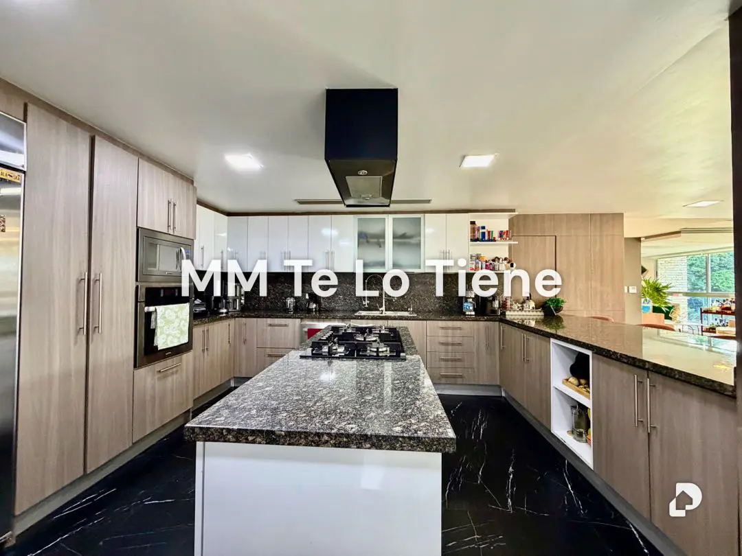 Penthouse en Los Naranjos (Las Mercedes), Caracas