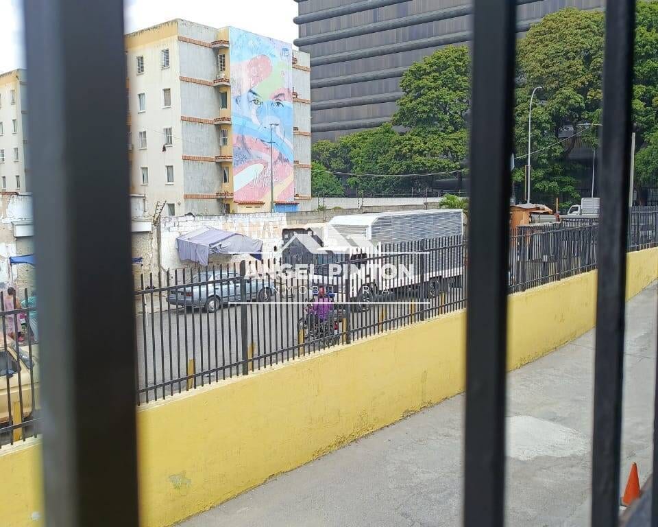 Local comercial en California Norte, Caracas - 1