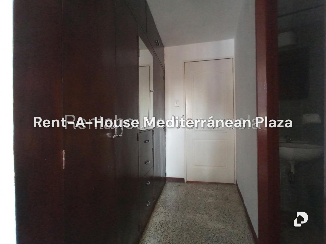 Apartment in Malave Villalba, Guacara – 24