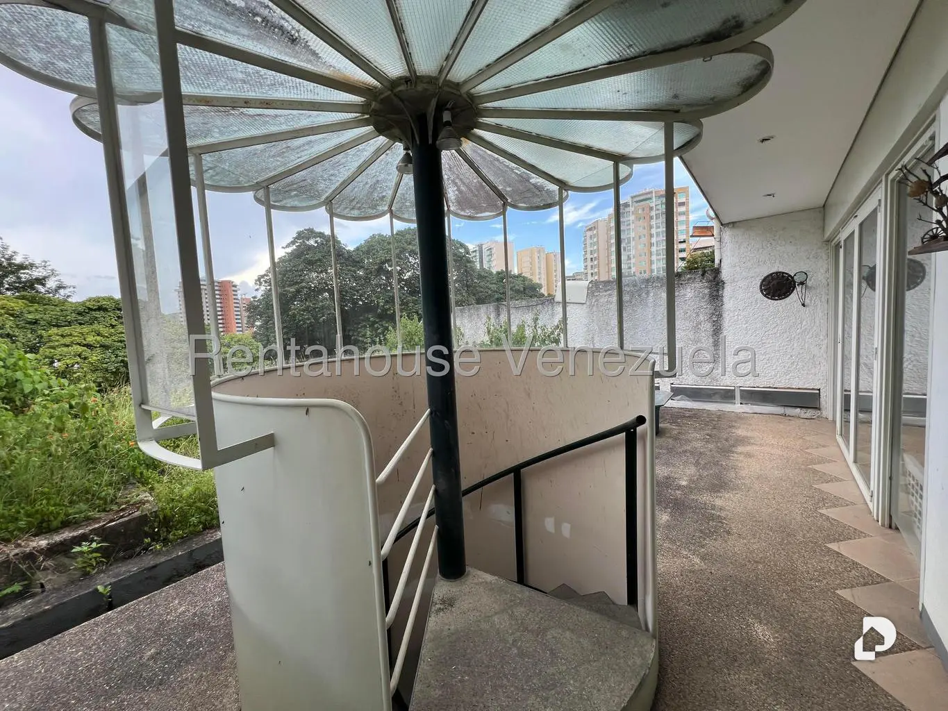 Casa en Santa Inés, Caracas – 28