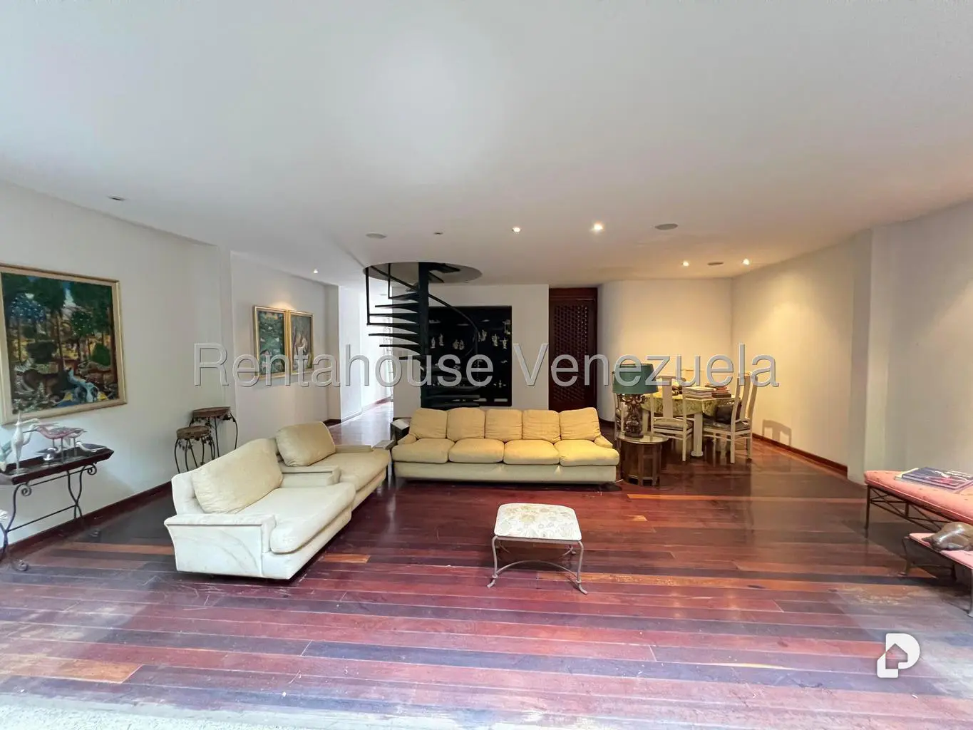 Casa en Santa Inés, Caracas – 12