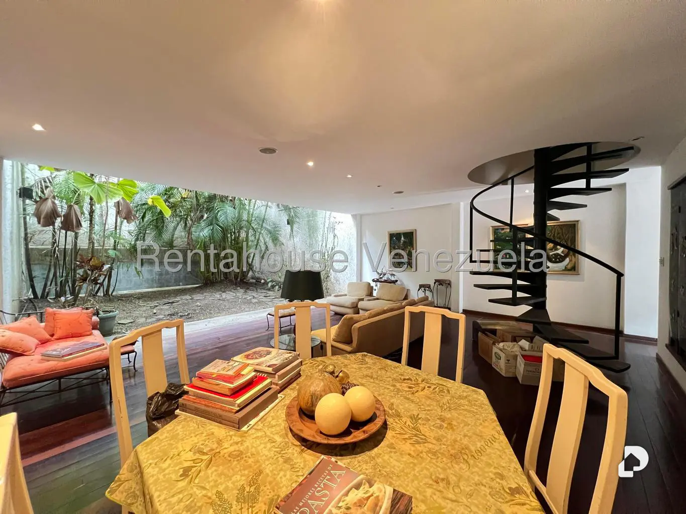 Casa en Santa Inés, Caracas – 10