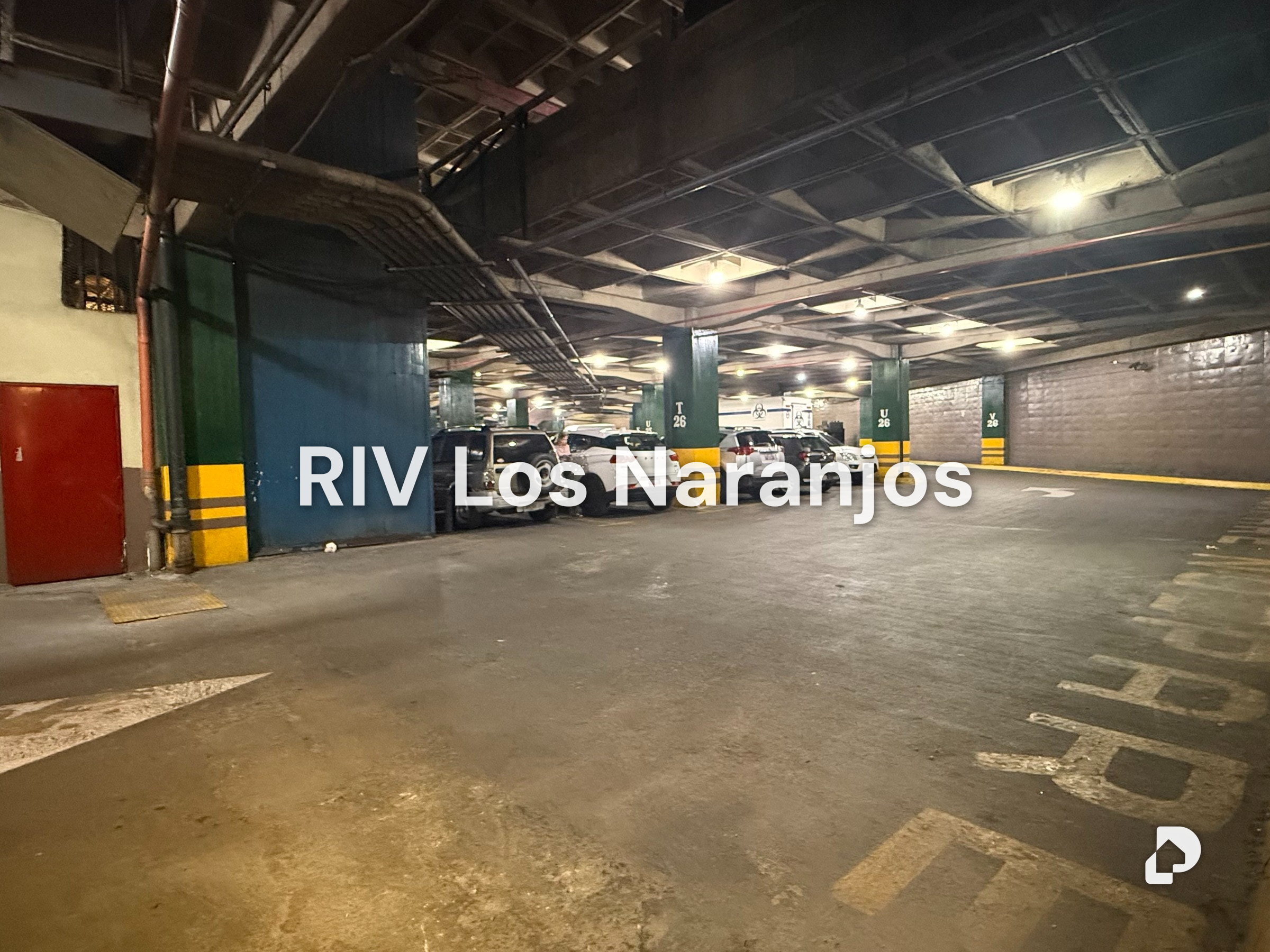 Local comercial en Chuao, Caracas – 12
