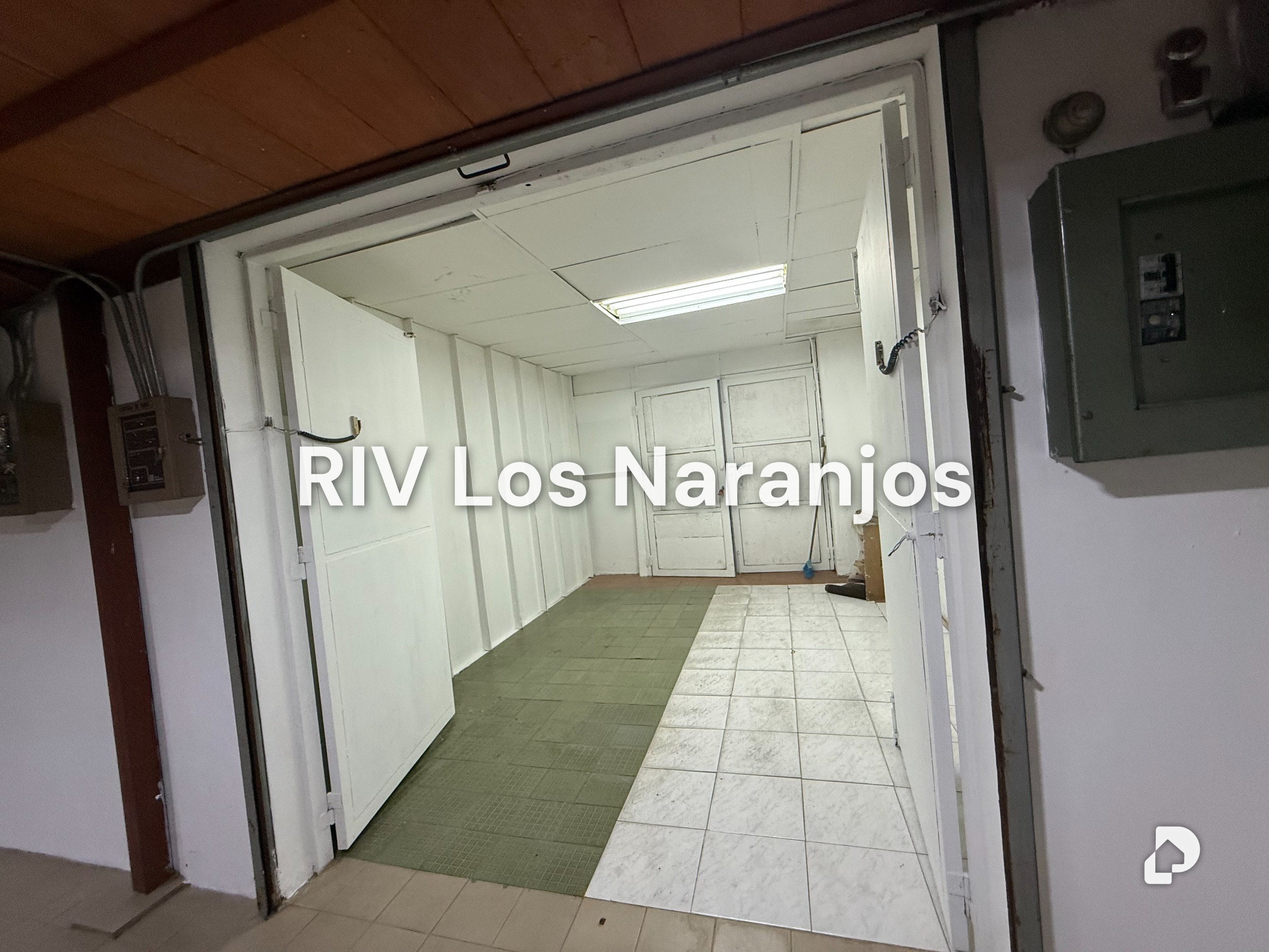 Local comercial en Chuao, Caracas – 2