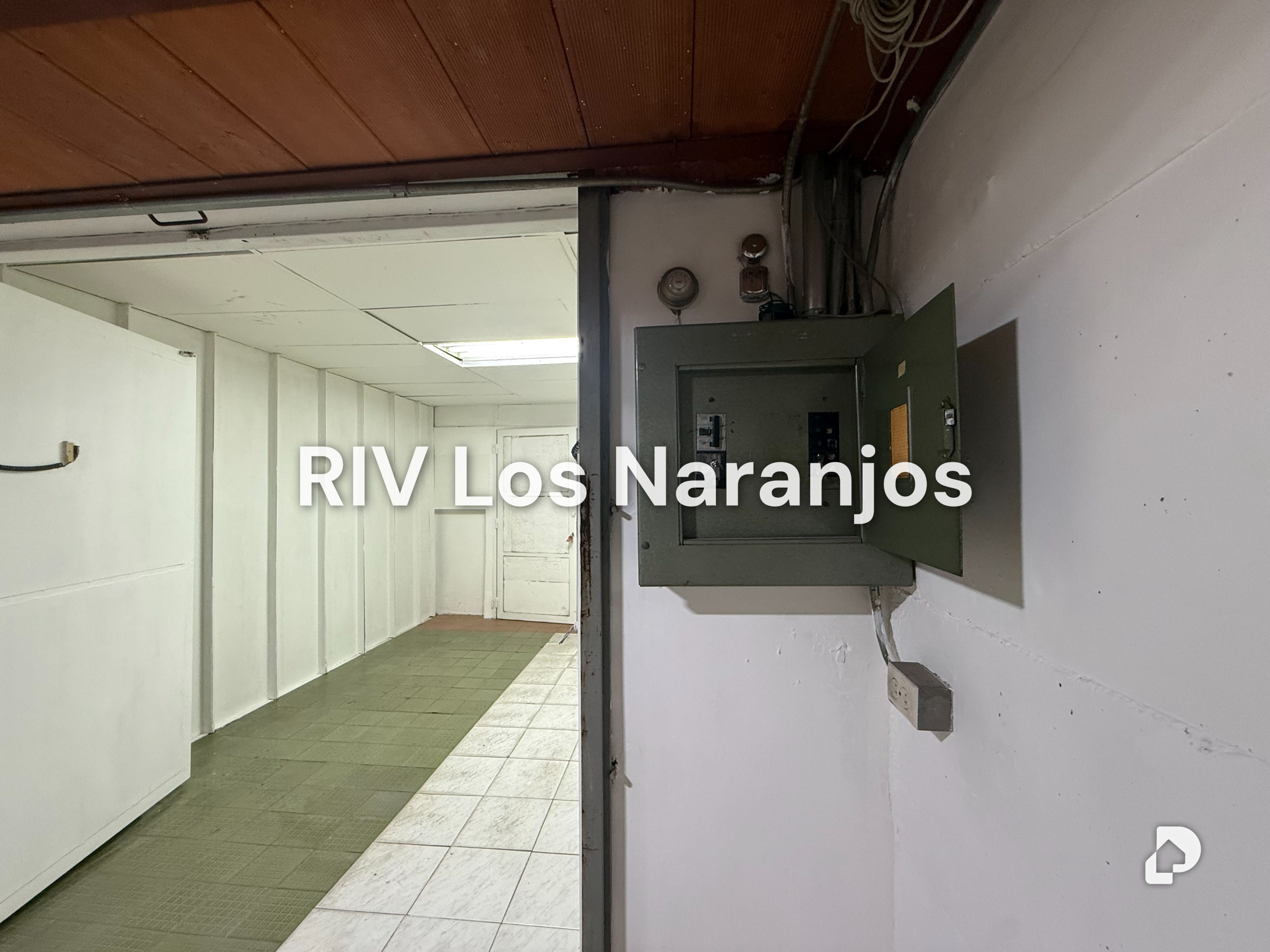 Local comercial en Chuao, Caracas – 3