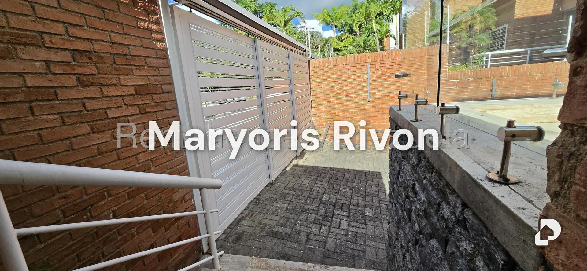 Townhouse en La Lagunita Country Club, Caracas – 2