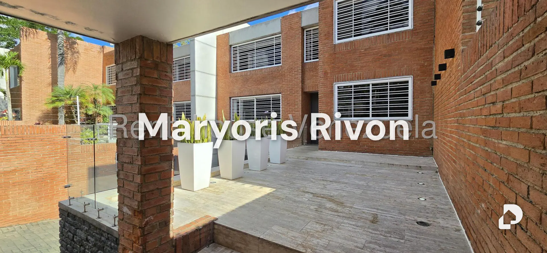 Townhouse en La Lagunita Country Club, Caracas – 1