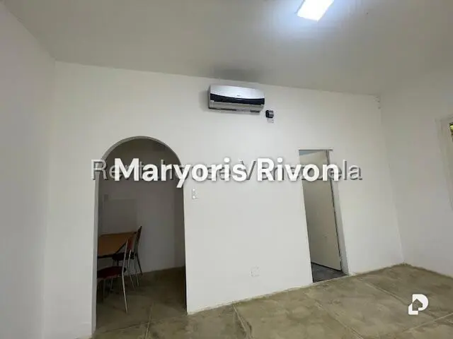 Casa en Campo Claro, Caracas – 9